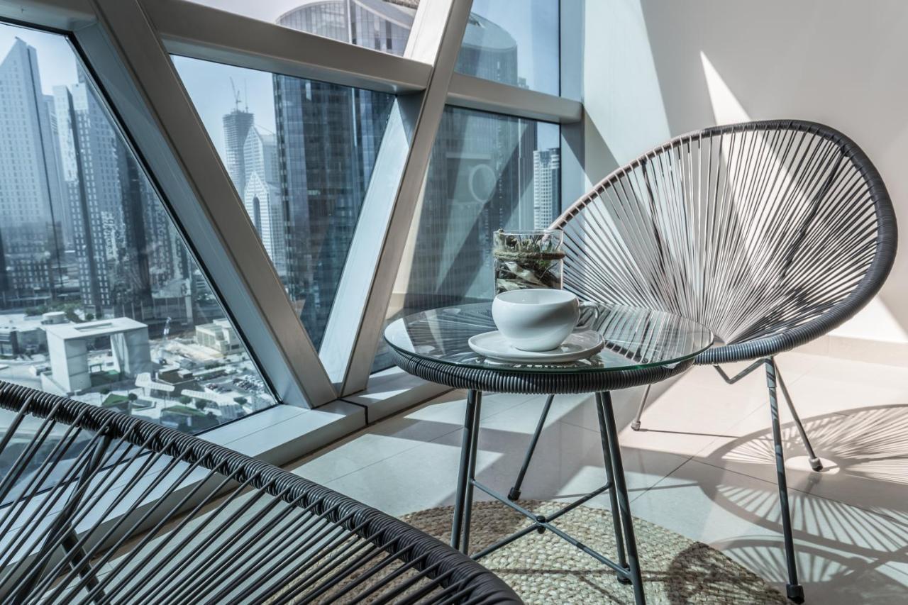 Higuests - Luxury Apartment In The Iconic Park Towers Dubai Exteriör bild